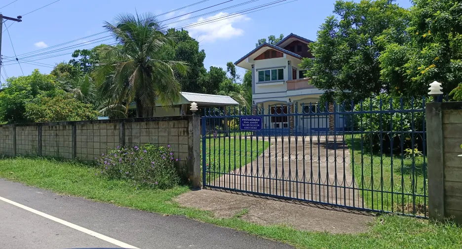 For sale 4 bedrooms house in Wiang Sa, Nan
