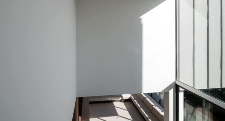 For sale 4 bedrooms house in Chatuchak, Bangkok
