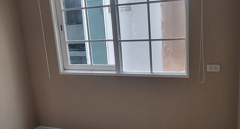 For sale 5 bedrooms townhouse in Bueng Kum, Bangkok