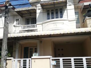 出租 3 卧室 联排别墅 在 Lam Luk Ka, Pathum Thani