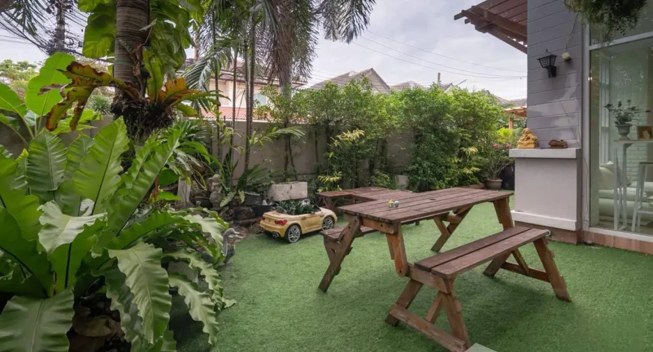 For sale 2 bedrooms villa in Bang Khen, Bangkok