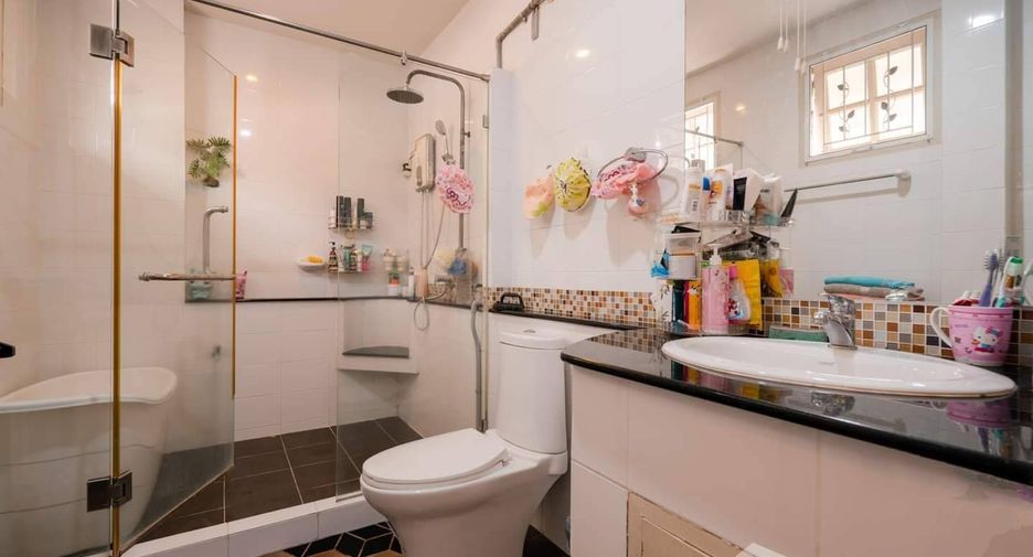 Villa zum Kauf mit 2 Zimmer in Bang Khen, Bangkok