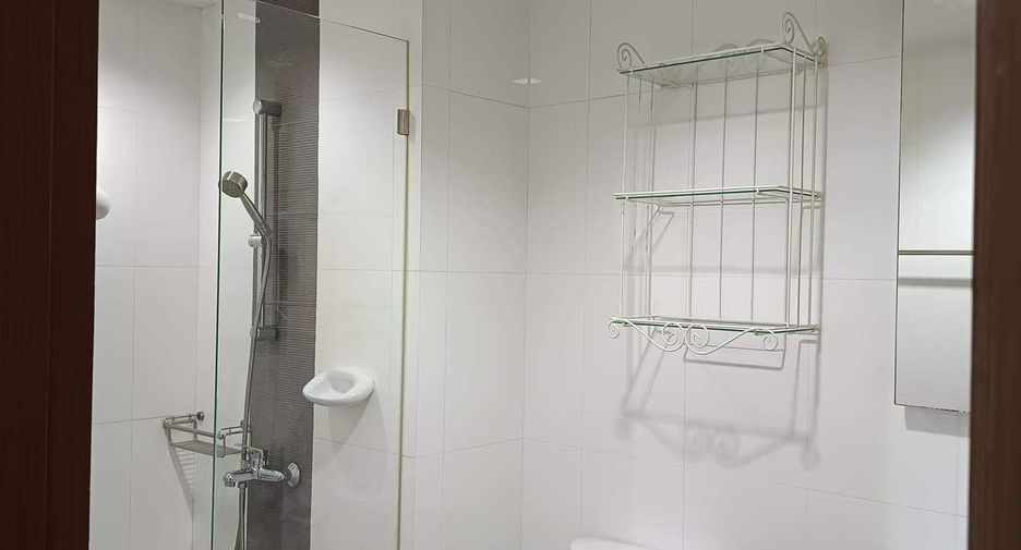For sale 1 bed condo in Watthana, Bangkok