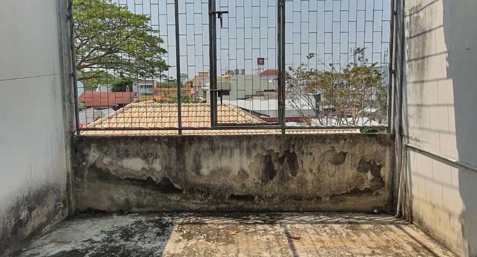 Reihenhaus zur Miete mit 2 Zimmer in Mueang Nakhon Pathom, Nakhon Pathom