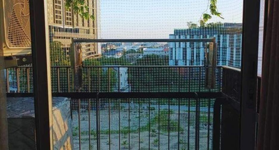For sale 2 bedrooms condo in Mueang Samut Prakan, Samut Prakan