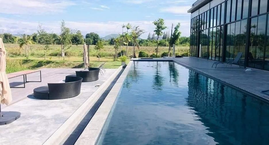For sale 4 ベッドルーム villa in Mueang Prachuap Khiri Khan, Prachuap Khiri Khan