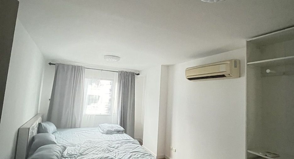 For sale 1 bed condo in Huai Khwang, Bangkok