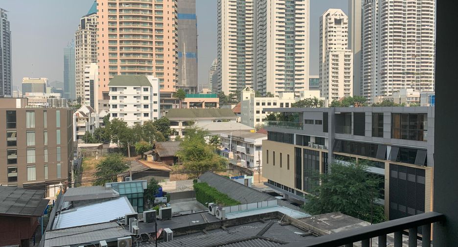 For sale 1 bed condo in Sathon, Bangkok