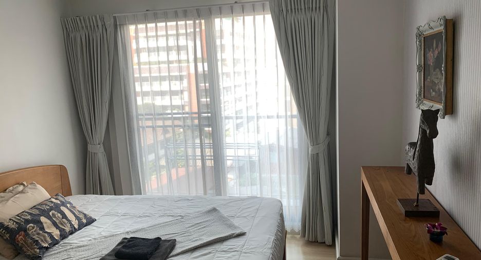 For sale 1 bed condo in Sathon, Bangkok