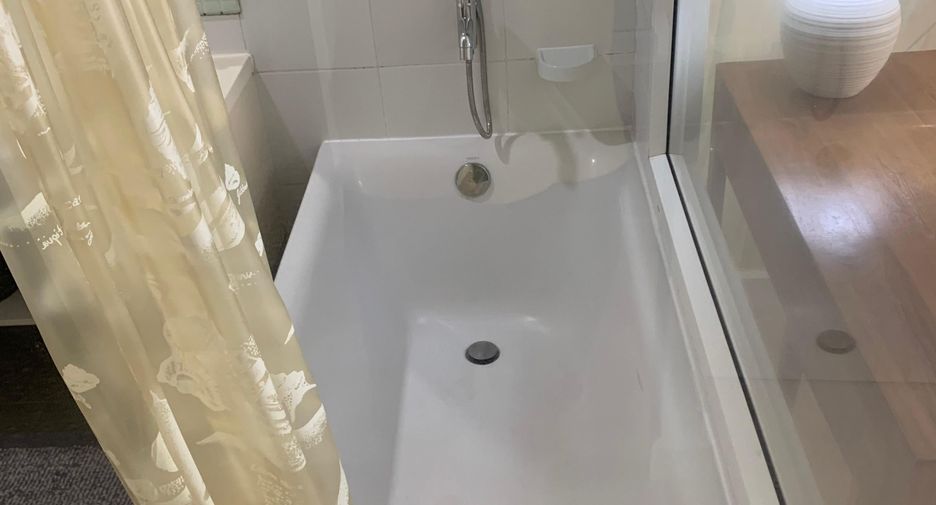 For sale 1 bed condo in Sathon, Bangkok
