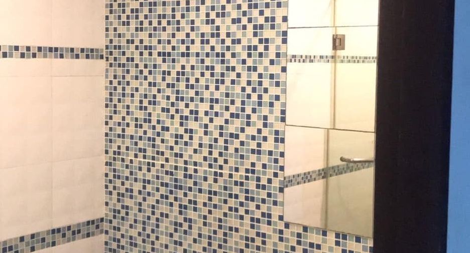 For sale 1 bed condo in Watthana, Bangkok