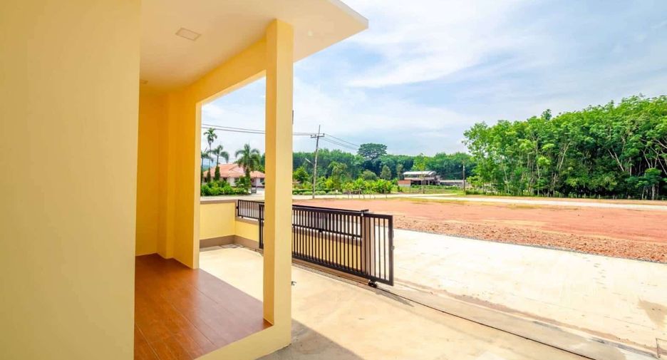 For sale 2 bedrooms house in Wiang Sa, Surat Thani