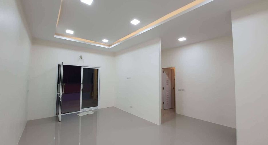 For sale 2 bedrooms house in Wiang Sa, Surat Thani