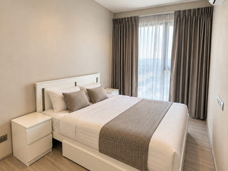 For sale 2 bedrooms condo in Huai Khwang, Bangkok
