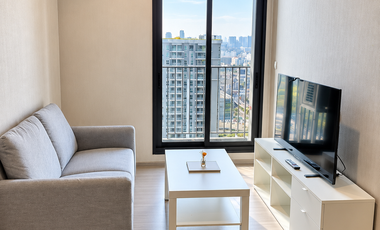 For sale 2 bedrooms condo in Huai Khwang, Bangkok