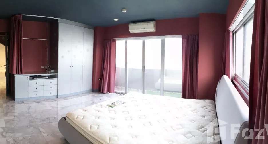 Wohnung zum Kauf mit 2 Zimmer in Lat Phrao, Bangkok
