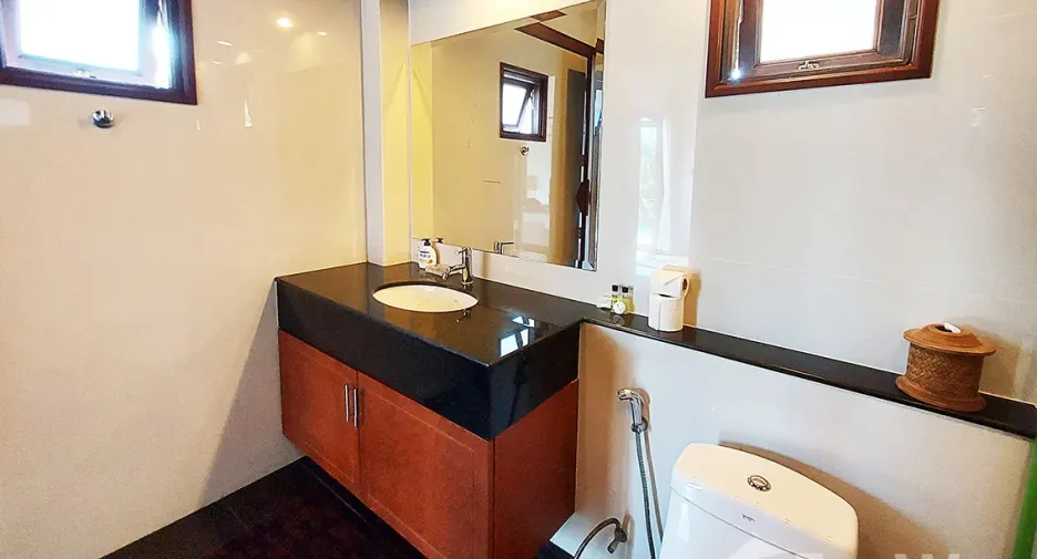 For sale 4 ベッドルーム villa in Klaeng, Rayong