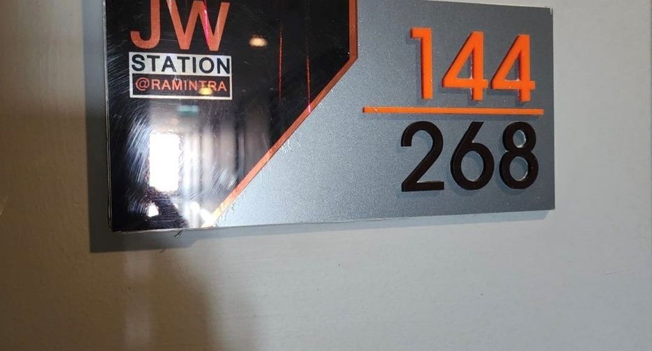 For sale 1 bed condo in Min Buri, Bangkok