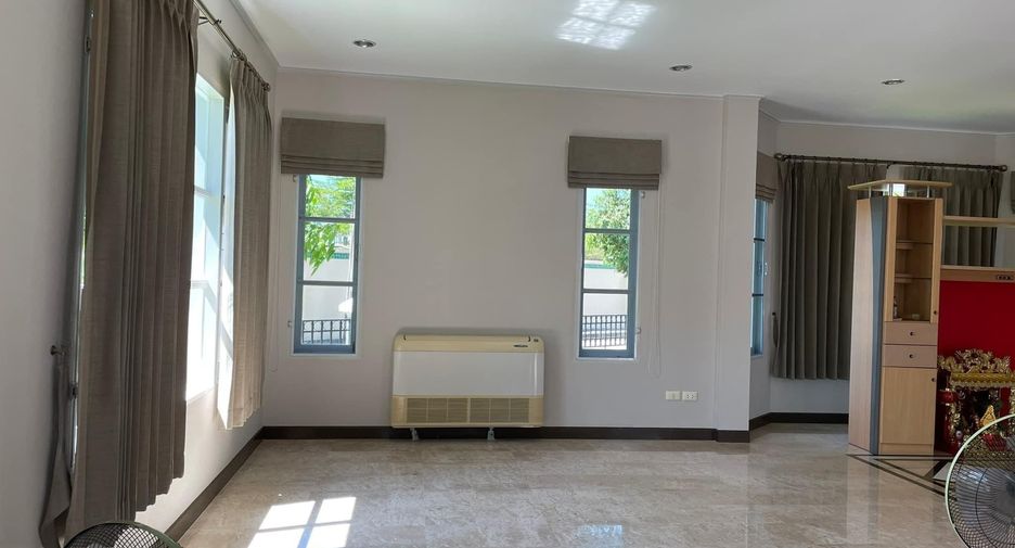 For sale 4 bedrooms house in Bang Khun Thian, Bangkok