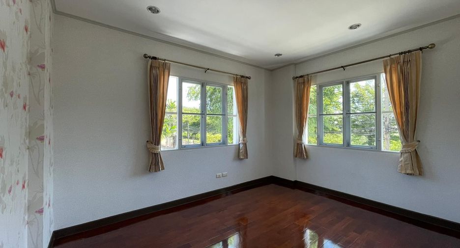 Haus zum Kauf mit 4 Zimmer in Bang Khun Thian, Bangkok