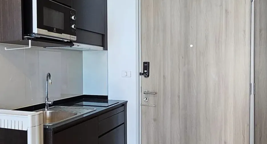 For sale 1 bed condo in Watthana, Bangkok