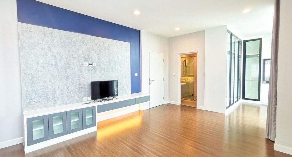 For sale 4 bedrooms house in Prawet, Bangkok
