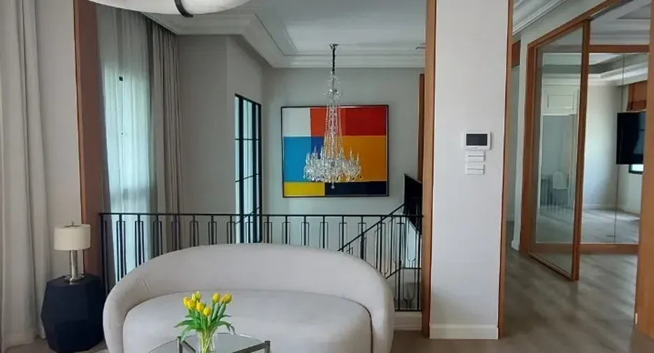 À vendre 5 chambres maison à Saphan Sung, Bangkok