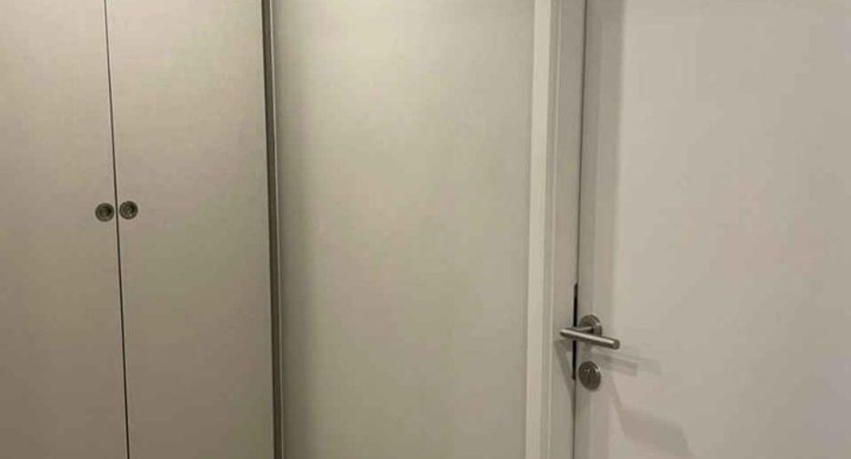 For sale 1 bed condo in Mueang Samut Prakan, Samut Prakan