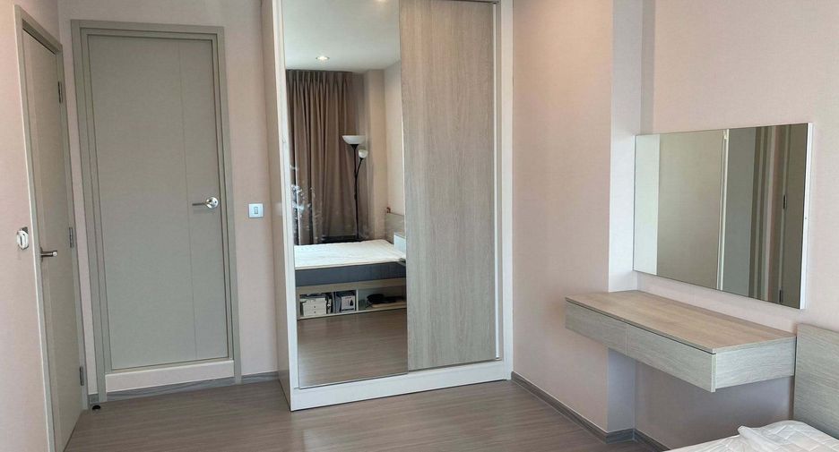 For sale 2 bedrooms condo in Mueang Samut Prakan, Samut Prakan