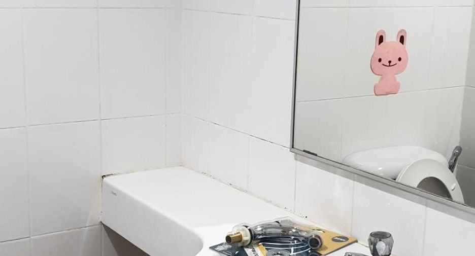 À vendre studio condo à Bang Khen, Bangkok