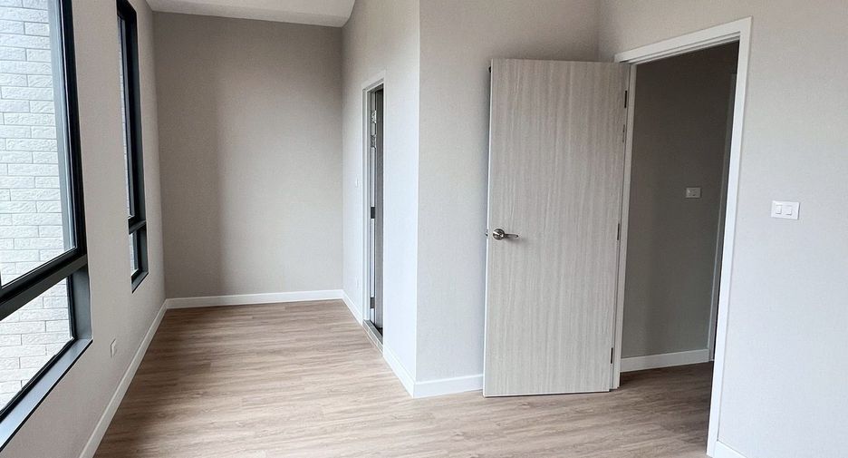 For sale 3 bedrooms house in Mueang Pathum Thani, Pathum Thani