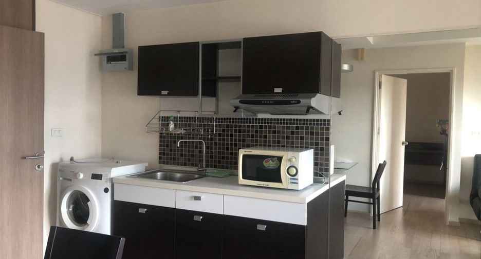 For sale 1 bed condo in Khlong Toei, Bangkok