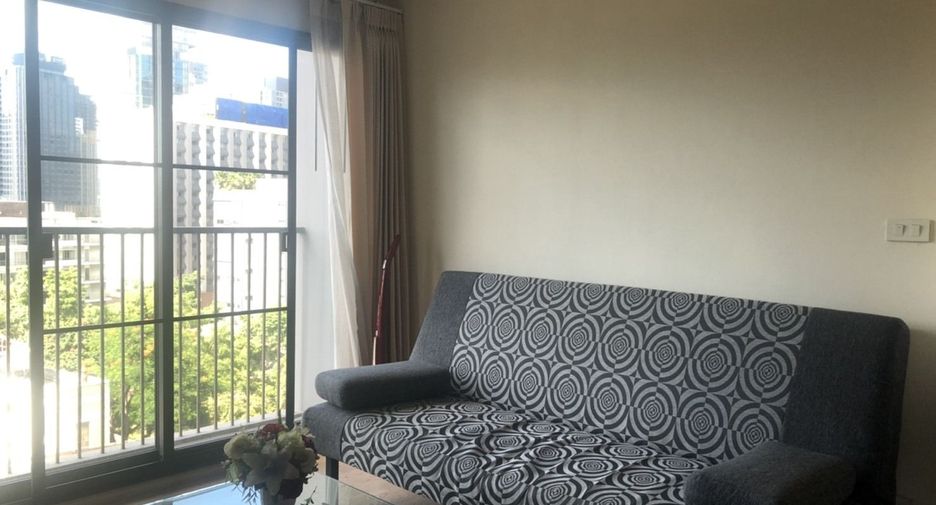 For sale 1 bed condo in Khlong Toei, Bangkok