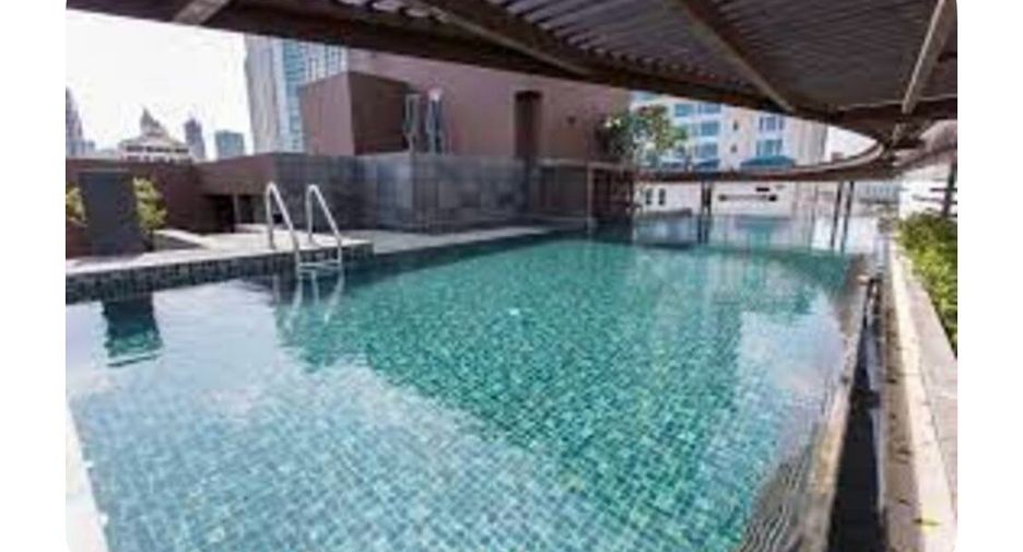 For sale 2 bedrooms condo in Khlong Toei, Bangkok