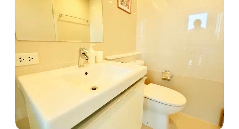 For sale 2 bedrooms condo in Khlong Toei, Bangkok