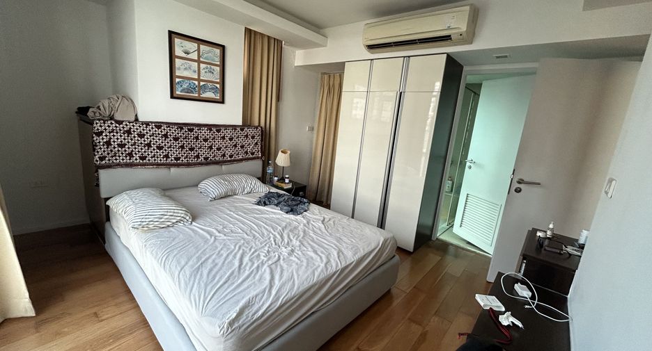 For sale 2 bedrooms condo in Khlong Toei, Bangkok
