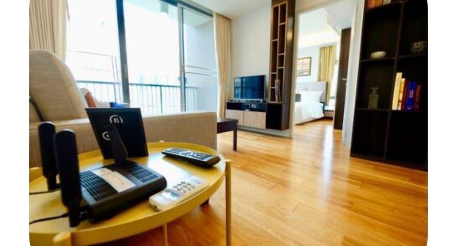 For sale 2 bedrooms condo in Khlong Toei, Bangkok