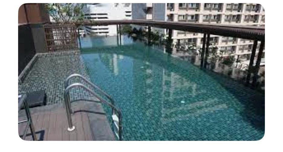 For sale 2 bedrooms condo in Khlong Toei, Bangkok