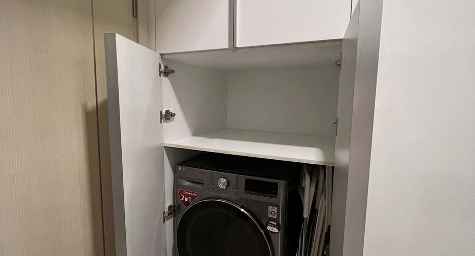 For sale 1 bed condo in Huai Khwang, Bangkok