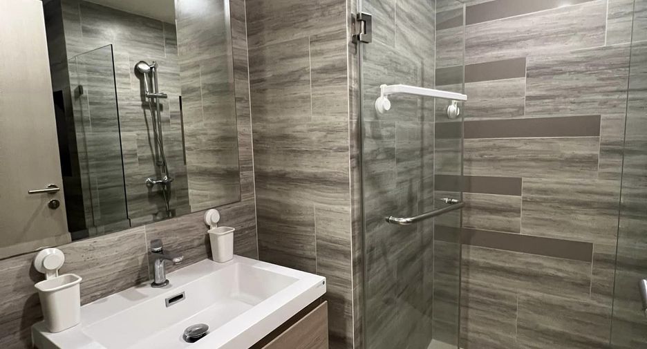 For sale 1 bed condo in Huai Khwang, Bangkok