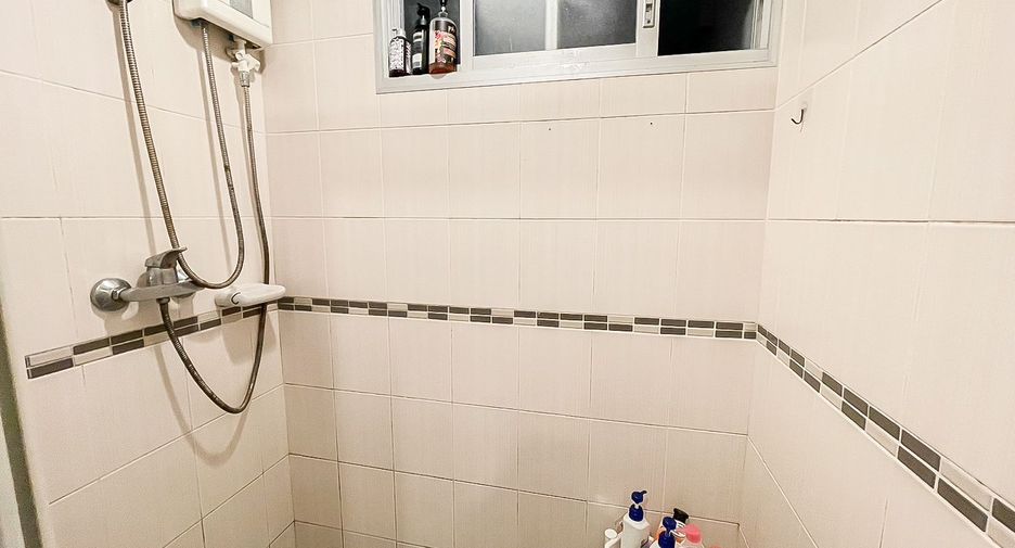 For sale 1 bed condo in Bang Phlat, Bangkok