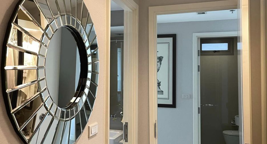 For sale 2 bedrooms condo in Yan Nawa, Bangkok