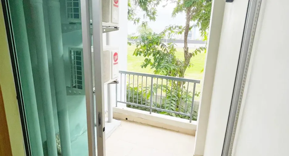 For sale 1 bed condo in Huai Khwang, Bangkok