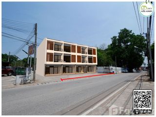 出售 2 卧室 联排别墅 在 Mueang Uttaradit, Uttaradit