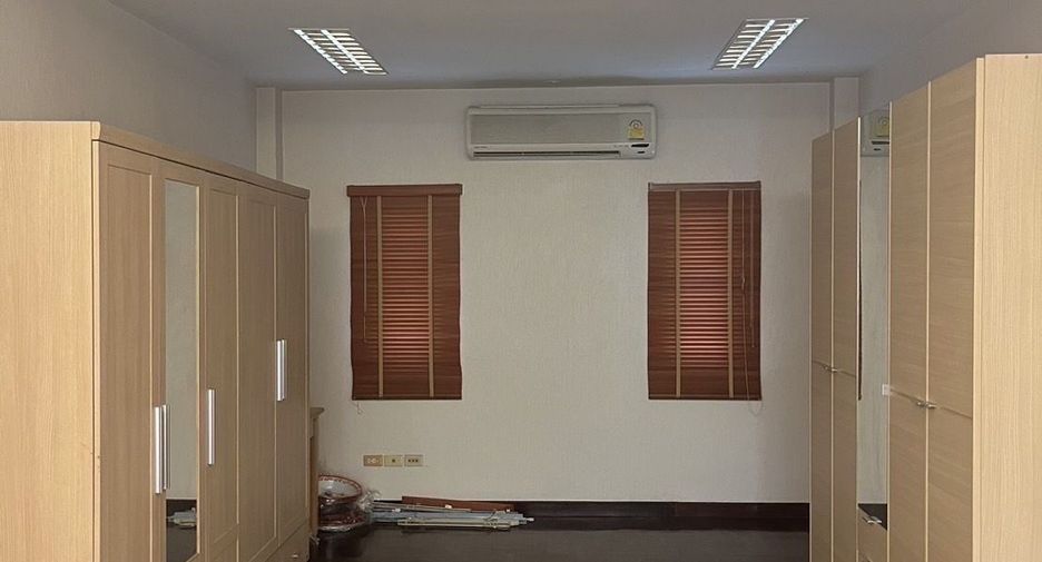 ขาย 4 ห้องนอน บ้านเดี่ยว ใน จอมทอง, กรุงเทพฯ
