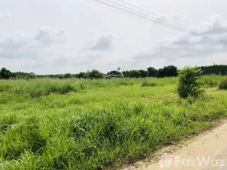 Terreno en venta en Phanat Nikhom, Chonburi