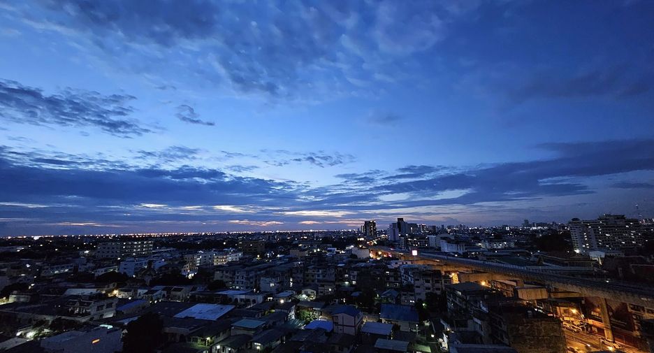For sale 1 bed condo in Bangkok Yai, Bangkok