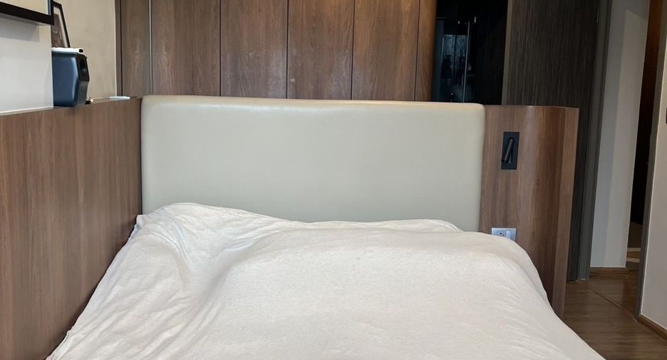 For sale 1 bed condo in Watthana, Bangkok