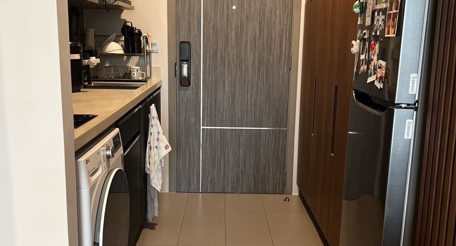 For sale 1 bed condo in Watthana, Bangkok