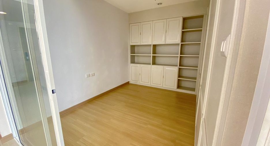 For sale 2 bedrooms condo in Yan Nawa, Bangkok